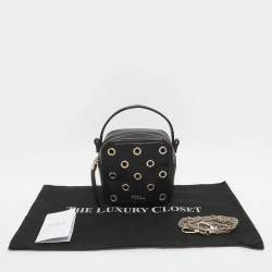 Pre Owned حقيبة كروس فورلا Eyelet جلد سوداء