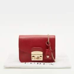 مملوكة مسبقًا Furla Metropolis Mini Red Leather Flap Chain Shoulder Bag
