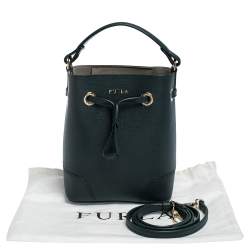 Pre Owned Furla Green Leather Stacy Drawstring Crossbody Bag