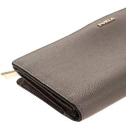 Pre Owned Furla Grey Leather Zipped Continental Wallet