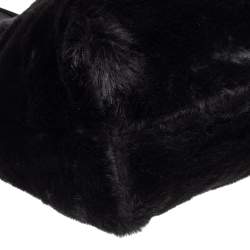 مملوكة مسبقًا حقيبة فورلا "كاوس" باكيت فرو صناعي أسود 