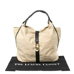 Pre Owned حقيبة كتف فورلا بقلاب مشبك جلد ونايلون بيج/ أسود