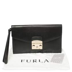 Pre Owned Furla Black Leather Envelope Metropolis Wristlet Clutch