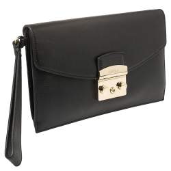 Pre Owned Furla Black Leather Envelope Metropolis Wristlet Clutch