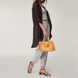 Pre Owned حقيبة يد توتس فورلا براكتيكا جلد نقشة التمساح أصفر مُستردة