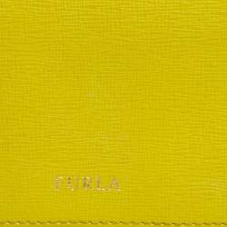 Pre Owned Furla Lime Green Leather Bifold Card Holder