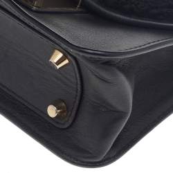 Pre Owned حقيبة كروس فورلا ميني متروبوليس فرو صناعي وجلد أسود