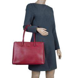 Pre Owned Furla Red Textured Leather Large Lotus Tote