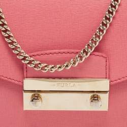مملوكة مسبقًا Furla Coral Pink Saffiano Leather Mini Metropolis Chain Shoulder Bag