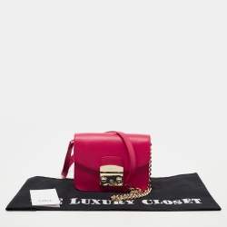 Pre Owned Furla Fuchsia Leather Mini Metropolis Crossbody Bag