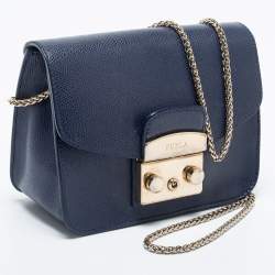 Pre Owned Furla Blue Leather Mini Metropolis Chain Crossbody Bag
