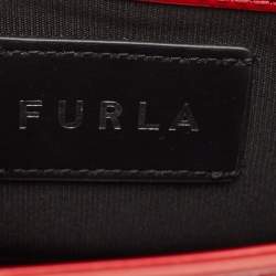 مملوكة مسبقًا Furla Red Patent Leather Mini Metropolis Crossbody Bag