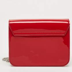 مملوكة مسبقًا Furla Red Patent Leather Mini Metropolis Crossbody Bag