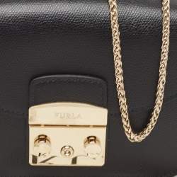 Pre Owned Furla Black Leather Mini Metropolis Chain Crossbody Bag