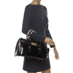 Pre Owned Versace Black Quilted Patent Leather Snap Out Of It Satchel