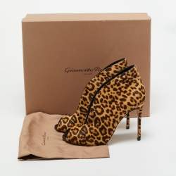 Pre Owned Gianvito Rossi Brown Calf Hair Vamp Booties Size 41