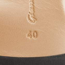 مملوكة مسبقًا Gianvito Rossi Black Leather Ascent Slingback Flats Size 40