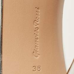 Pre Owned Gianvito Rossi Montecarlo Size 38 Silver Leather Ankle Strap Sandals