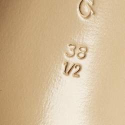 مملوكة مسبقًا Gianvito Rossi Portofino Size 38.5 Red Satin Fringed Ankle Strap Sandals