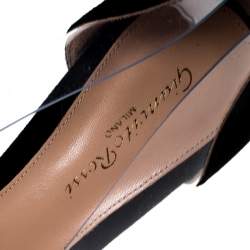 Pre Owned Gianvito Rossi Metallic Silver And Black Suede PVC Plexi Pointed Toe Pumps Size 39