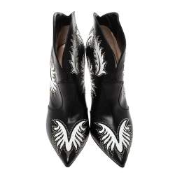 Pre Owned Gianvito Rossi Black Leather Studded Ankle Boots Size 40.5