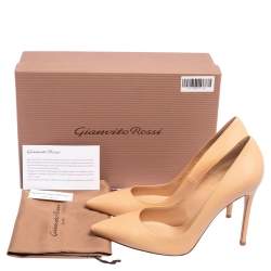 Pre Owned Gianvito Rossi Beige Leather Pointed Toe Pumps Size 38.5