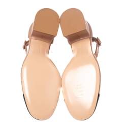 Pre Owned Gianvito Rossi Black/Beige Leather Pointed Toe Ankle Cuff Pumps Size 39