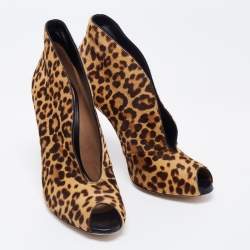 Pre Owned Gianvito Rossi Beige/Brown Leopard Print Calf Hair Vamp Booties Size 39.5