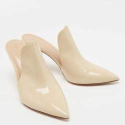Pre Owned Gianvito Rossi Beige Patent Leather Aramis Pointed Toe Mules Size 40