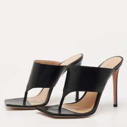 Pre Owned Gianvito Rossi Black Leather Slides Size 38