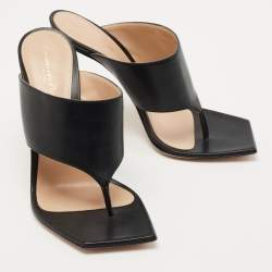 Pre Owned Gianvito Rossi Black Leather Slides Size 38