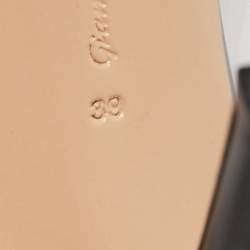 Pre Owned Gianvito Rossi Black Leather and PVC Plexi Pumps Size 39