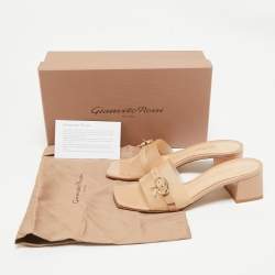 Pre Owned Gianvito Rossi Beige Patent Leather and PVC Gemini Slide Sandals Size 37.5