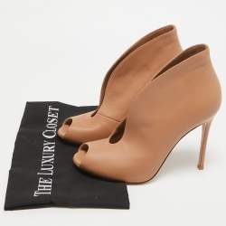 Gianvito Rossi Beige Leather Vamp Booties Size 39