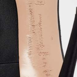 Pre Owned Gianvito Rossi Black Satin Dragon 100 Embroidered Pumps Size 38.5