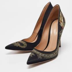 Pre Owned Gianvito Rossi Black Satin Dragon 100 Embroidered Pumps Size 38.5