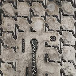 Pre Owned Gianvito Rossi Black Leather Bilbao Sandals Size 39