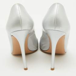 Pre Owned Gianvito Rossi Silver Leather Pointed Toe Pumps Size 39