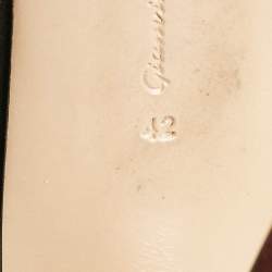 Pre Owned Gianvito Rossi Multicolor Suede Pointed Toe  Pumps Size 42