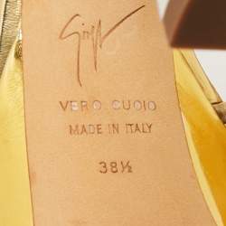 Pre Owned Gianvito Rossi Gold Leather Strappy Platform Heels Sandals Size 38.5