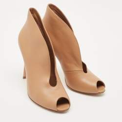 Gianvito Rossi Beige Leather Vamp Boots Size 40.5