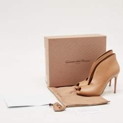 Gianvito Rossi Beige Leather Vamp Boots Size 40.5