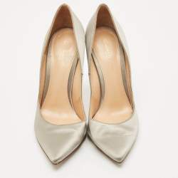 Gianvito Rossi Grey Satin Gianvito Pointed Toe Pumps Size 38.5
