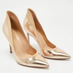 Pre Owned Gianvito Rossi Rose Gold/Beige Leather and Satin Pointed Toe Pumps Size 40