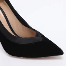 Pre Owned Gianvito Rossi Black Satin and Velvet Pumps Size 39