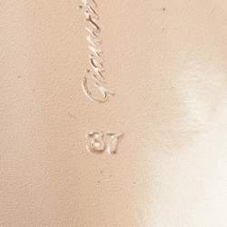 مملوكة مسبقًا حذاء كعب عالي جيانفيتو روسي مقدمة مدببة شامواه أحمر مقاس 39