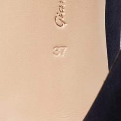 Pre Owned Gianvito Rossi Navy Blue Suede Gianvito Pumps Size 37
