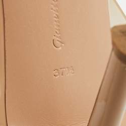 Pre Owned Gianvito Rossi Beige PVC Metropolis Slingback Sandals Size 37.5