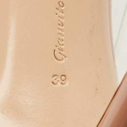 Pre Owned Gianvito Rossi Beige/Transparent Patent Leather and PVC Plexi Pumps Size 39