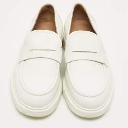 مملوكة مسبقًا Gianvito Rossi White Leather Slip On Loafers  Size 41